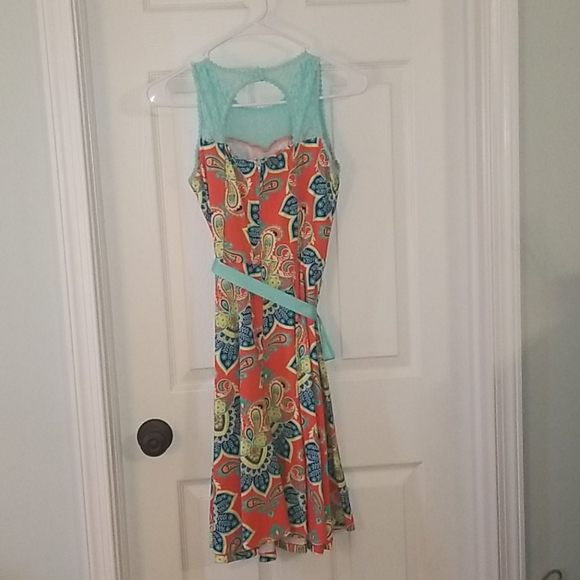 Dress - Picture 2 of 3